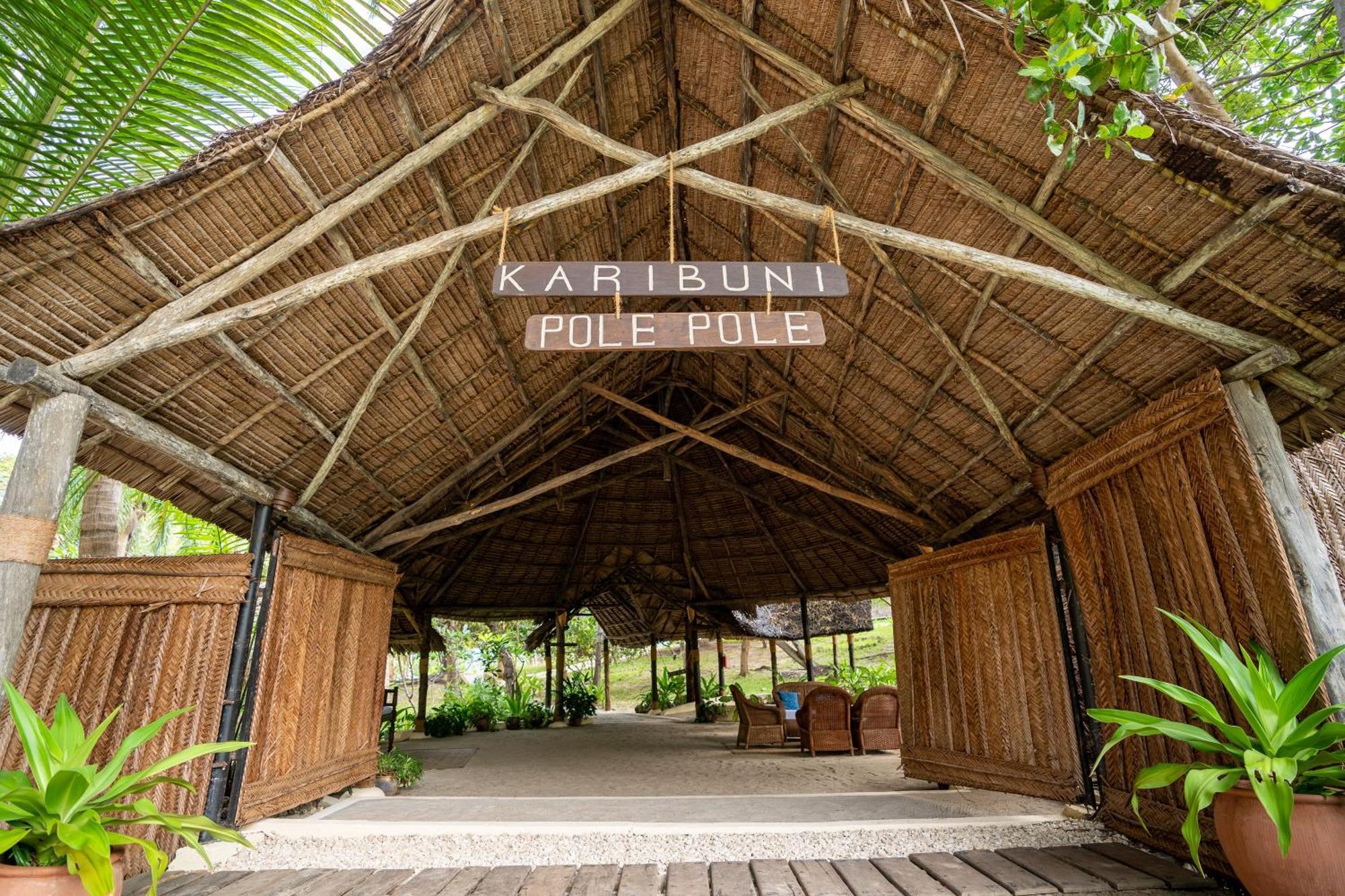 Pole Pole Bungalows Utende Екстериор снимка